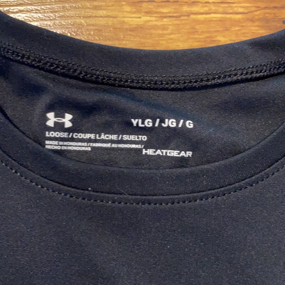 Under Armor, Youth Large - Picture 3 of 4